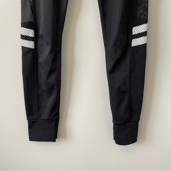 Embrace Your Love Leggings - Picture 3 of 5